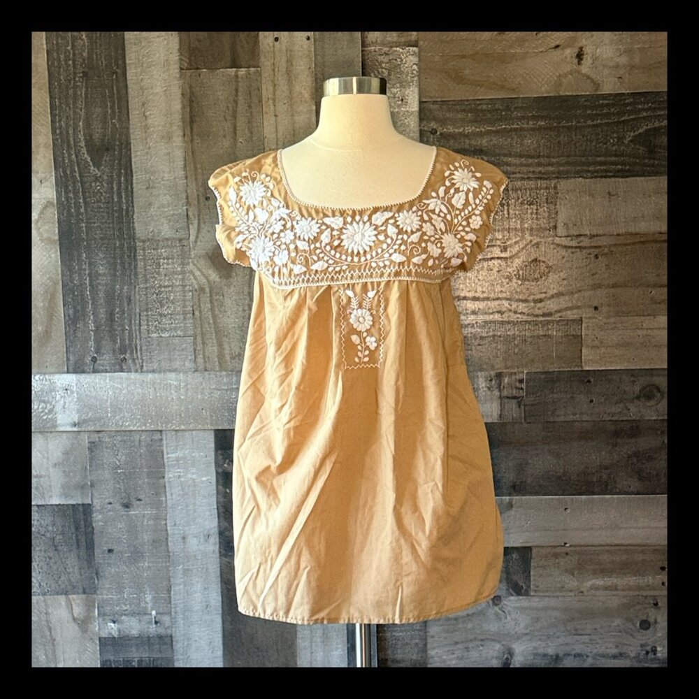 Nativa tan floral Puebla top medium festival boho fiesta summer party resortwear